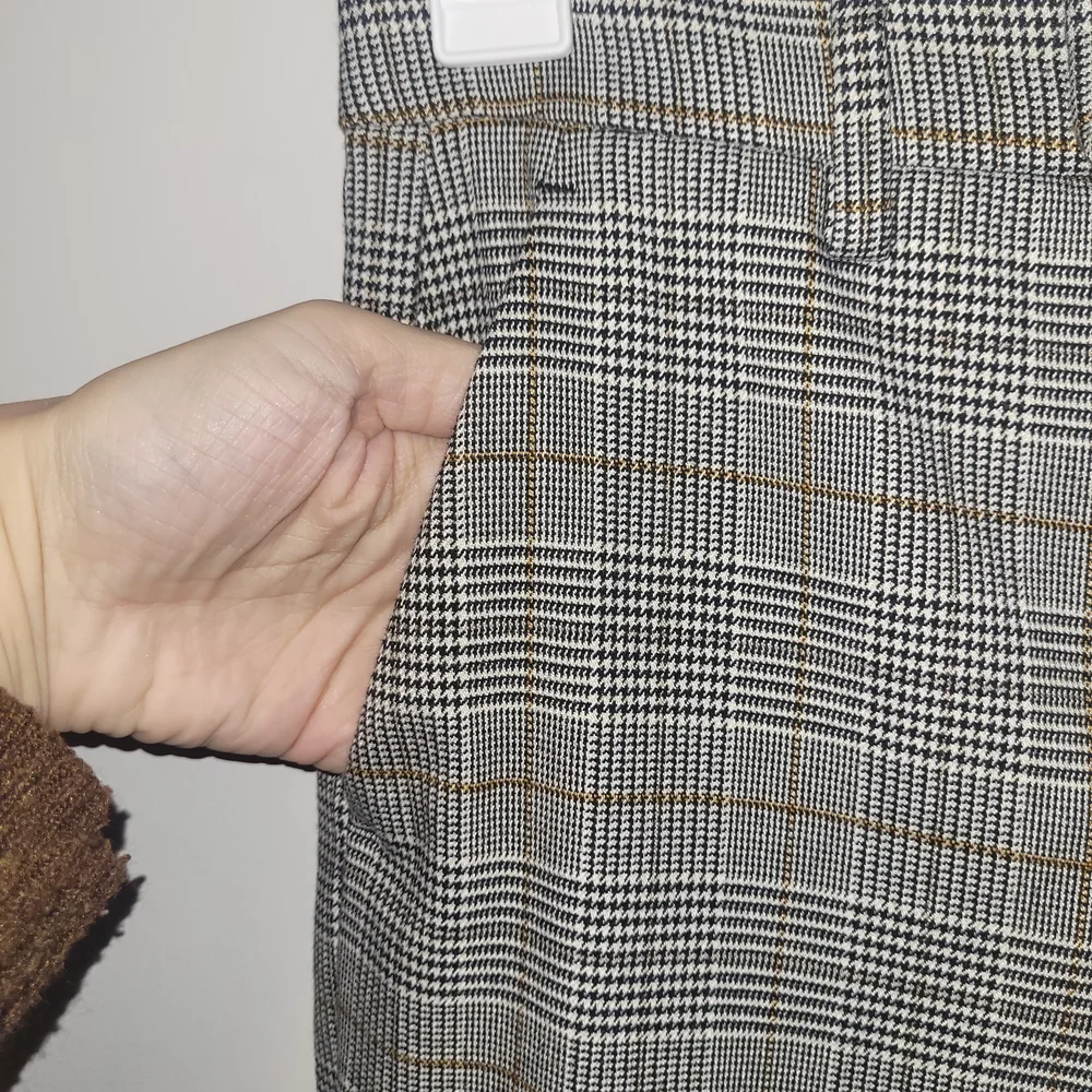Zara Woman Gray Plaid Tailored Slim Leg Pants Size 6 - Picture 4 of 7